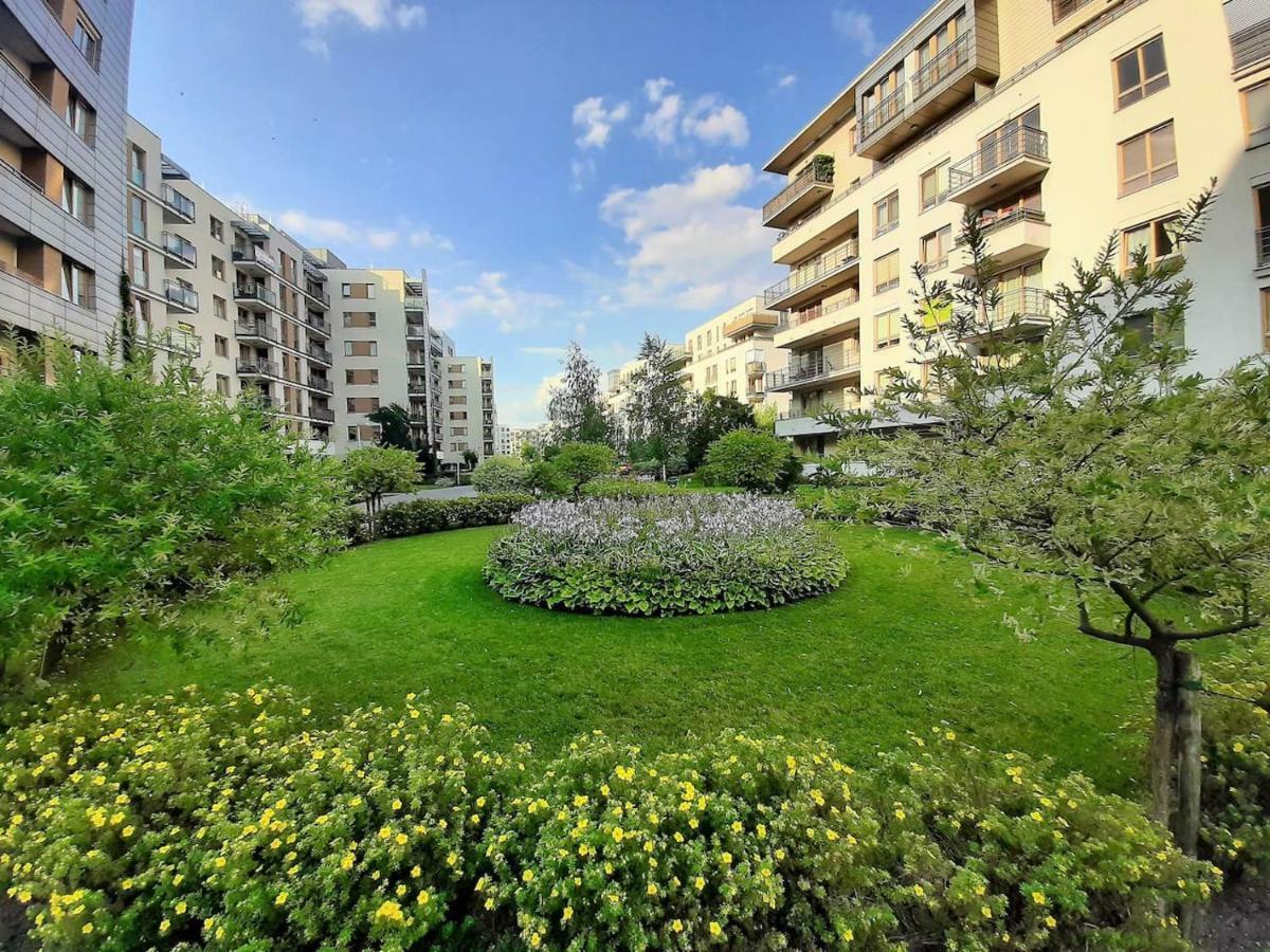 Airport Residence Amber Warsaw Exterior photo