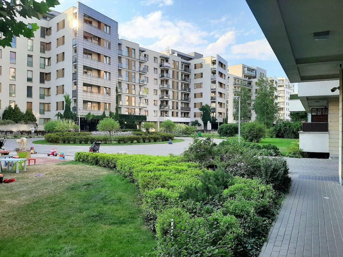 Airport Residence Amber Warsaw Exterior photo